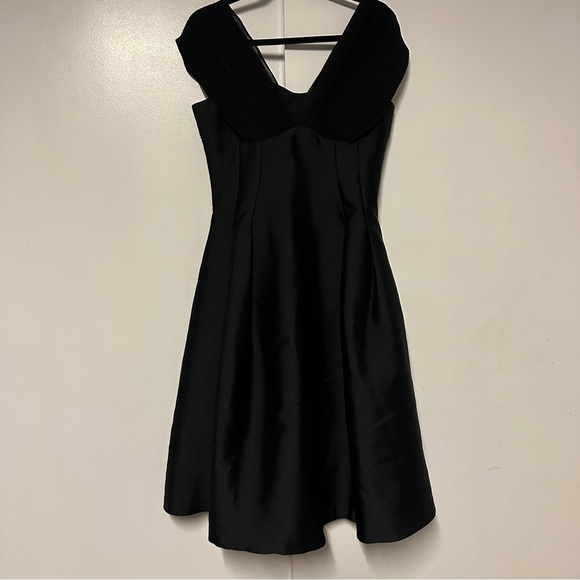 CHATS BY C.DAM Off-shoulder Black Dress in Satin Size L 10 - Picture 3 of 11